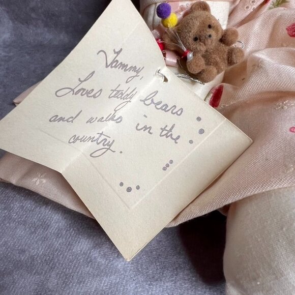 Vintage Handmade Rag Doll Pink Peach Floral Dress Crochet Shawl Brown Hat READ - Picture 4 of 9